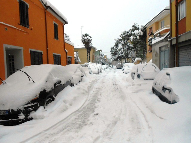 Una delle vie del paese